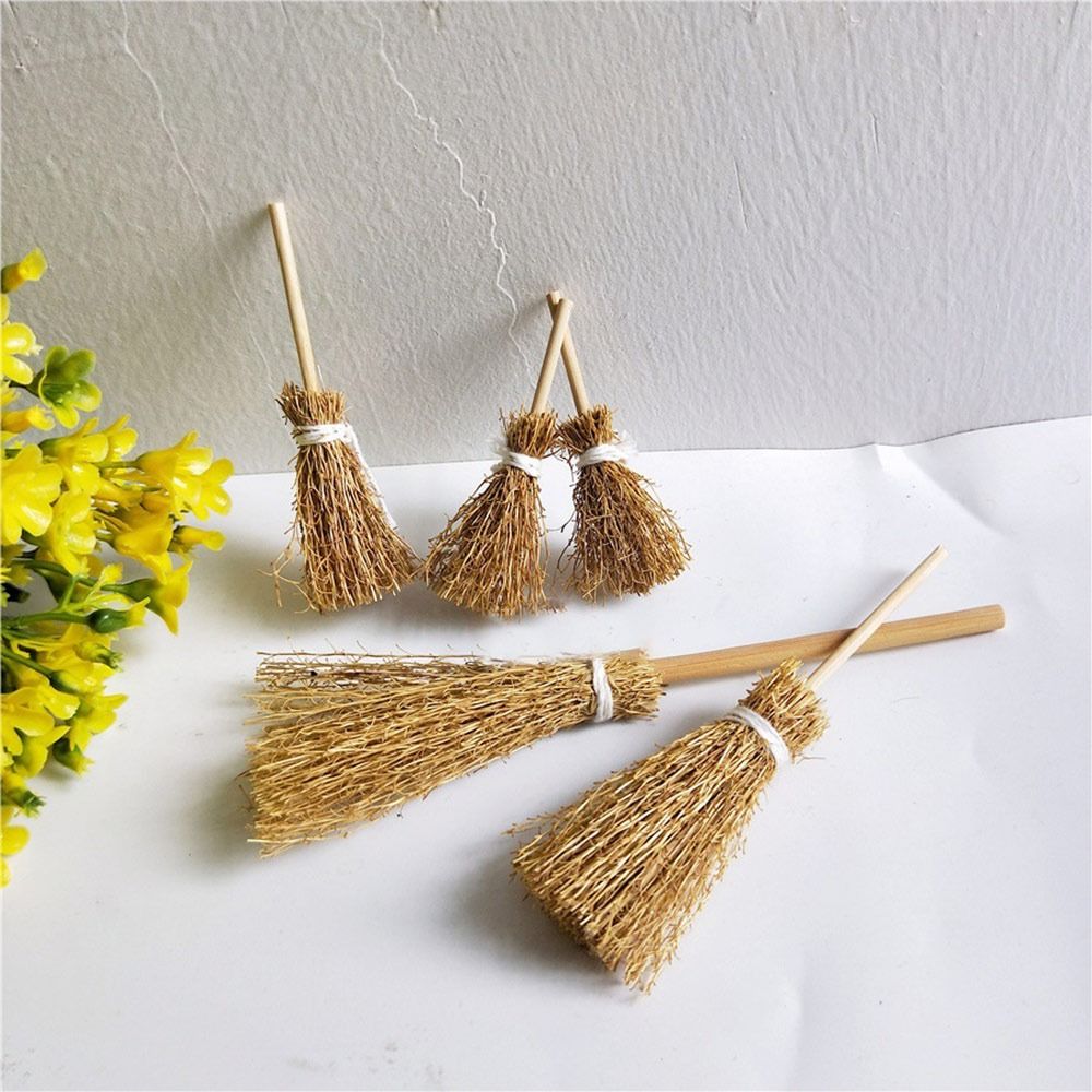 5 pz/borsa Mini Scopa per Scen - Dollhouse Furniture Set recensione e prezzo
